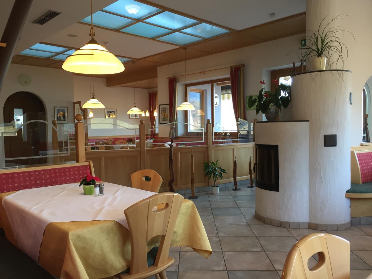 Gasthof Pizzeria Unterwirt Collepietra  Εξωτερικό φωτογραφία